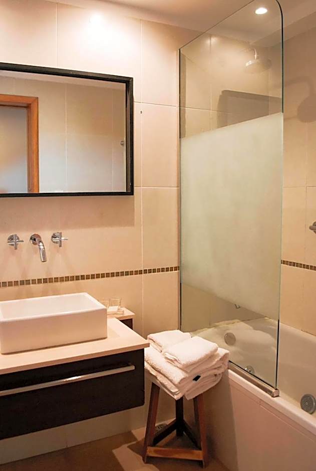Photo 1 of 5 of Junior Suite
