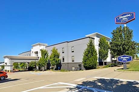 Hampton Inn By Hilton Kansas City Northeast