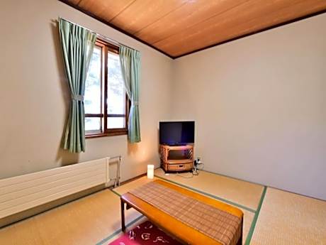 Connecting Rooms without Bathroom - Non-Smoking