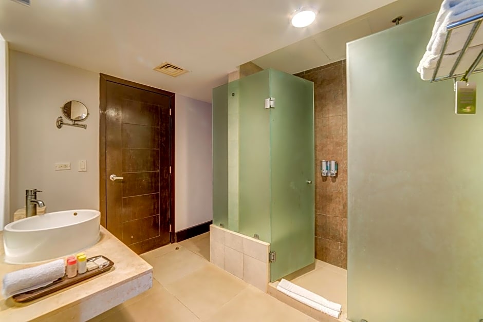 Aldea Thai Luxury by Mistik