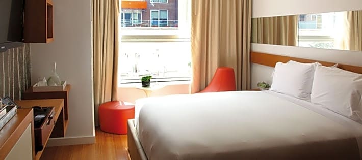 McCarren Hotel & Pool, Chelsea Hotels