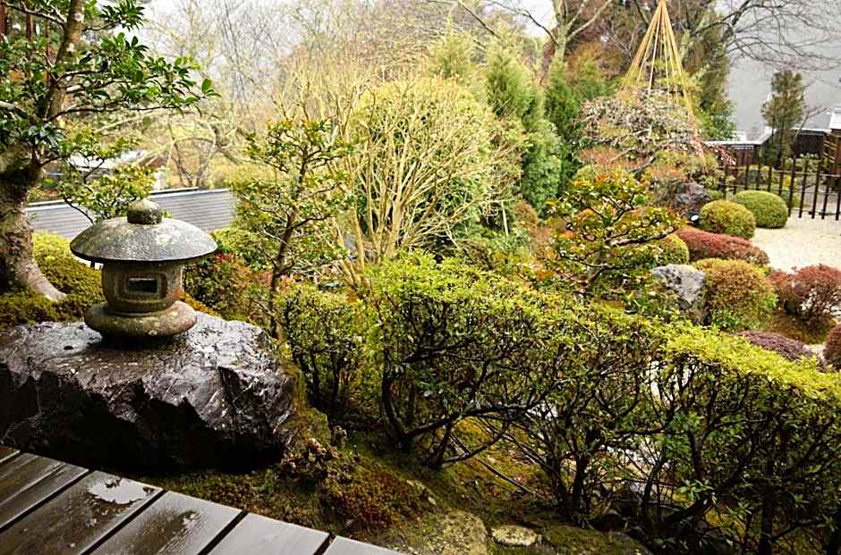 Japanese Ryokan Seryo