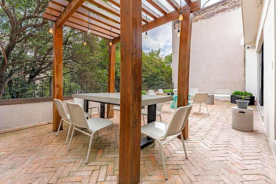 Casa Danubio Reforma by VH