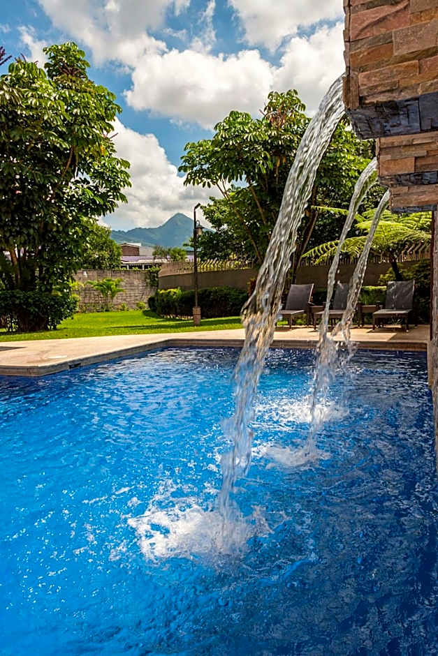 Courtyard by Marriott San Salvador