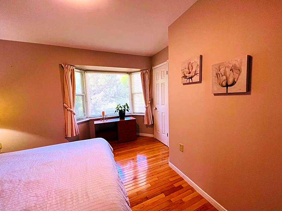 Lee's Ocean Peek B & B