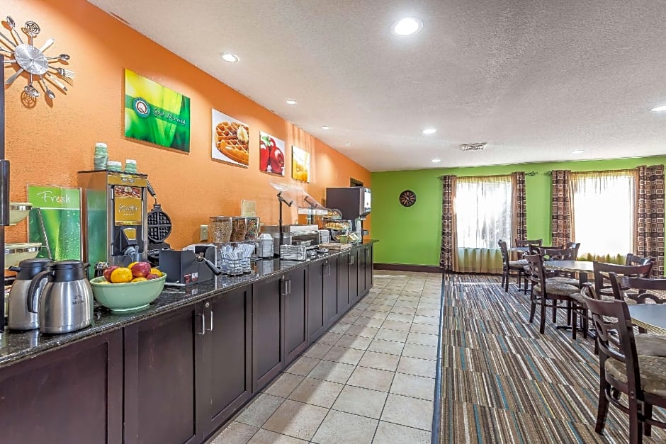 Quality Inn Warsaw I-40