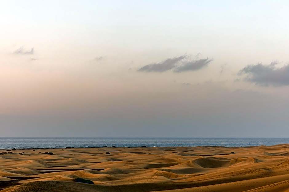 Santa Mónica Suites Hotel