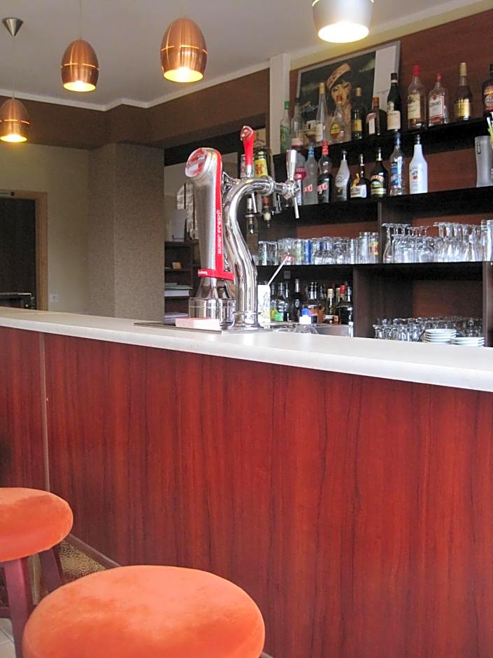 Hotel Restaurant Rive Gauche