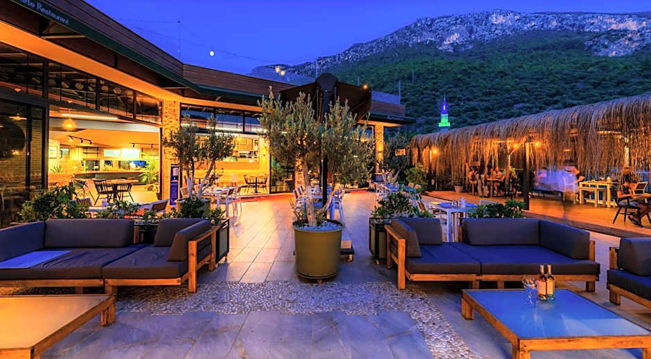 Morina Deluxe Hotel