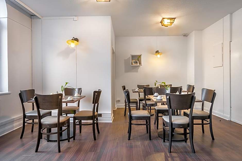 Signature Hotel Astoria