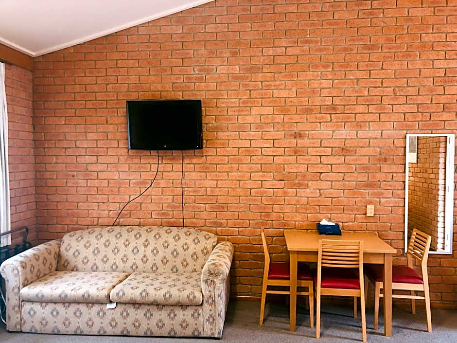 Main Lead Ballarat Motel