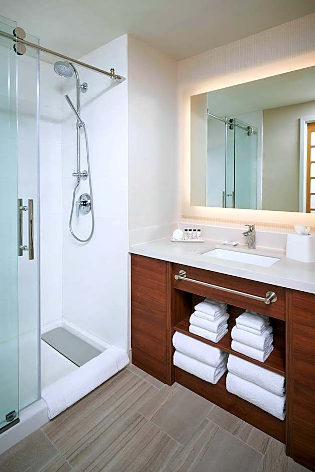 Delta Hotels by Marriott Toronto Mississauga