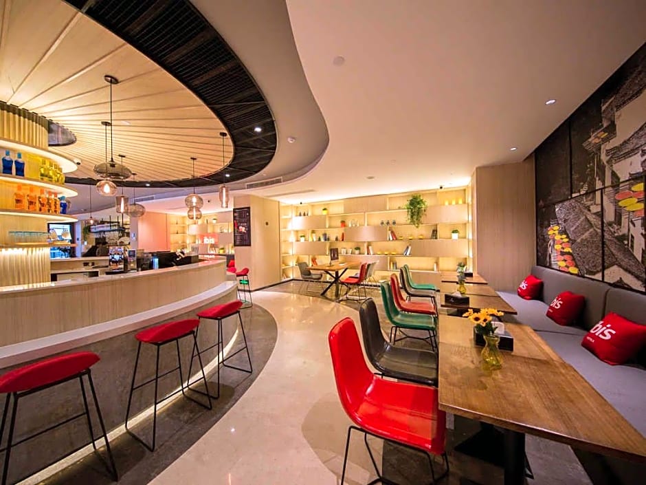 Ibis Hefei Pedestrian Street Hotel Hotel – Hefei, VA