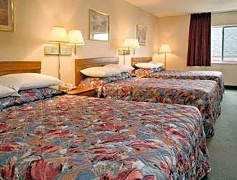 Econo Lodge El Paso, IL