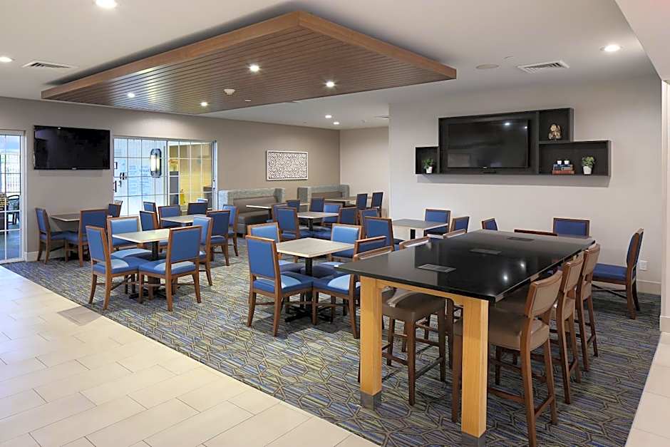 Holiday Inn Express Grand Rapids Southwest By IHG