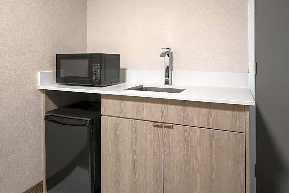 Anchor Inn & Suites, BW Signature Collection