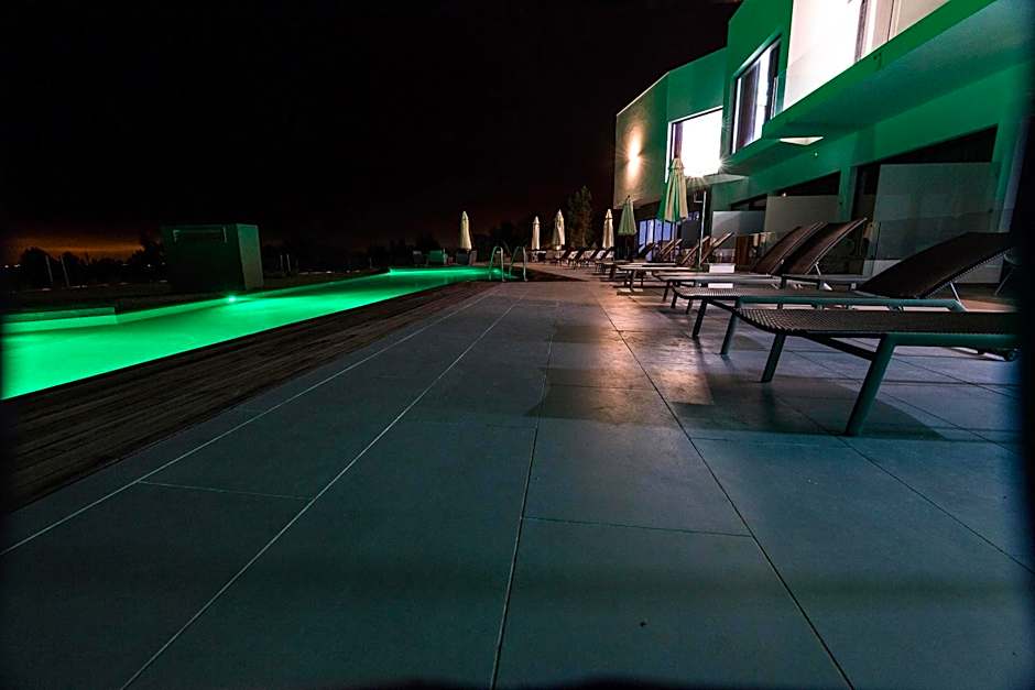 Enigma - Nature & Water Hotel