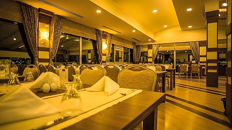 Parion Hotel