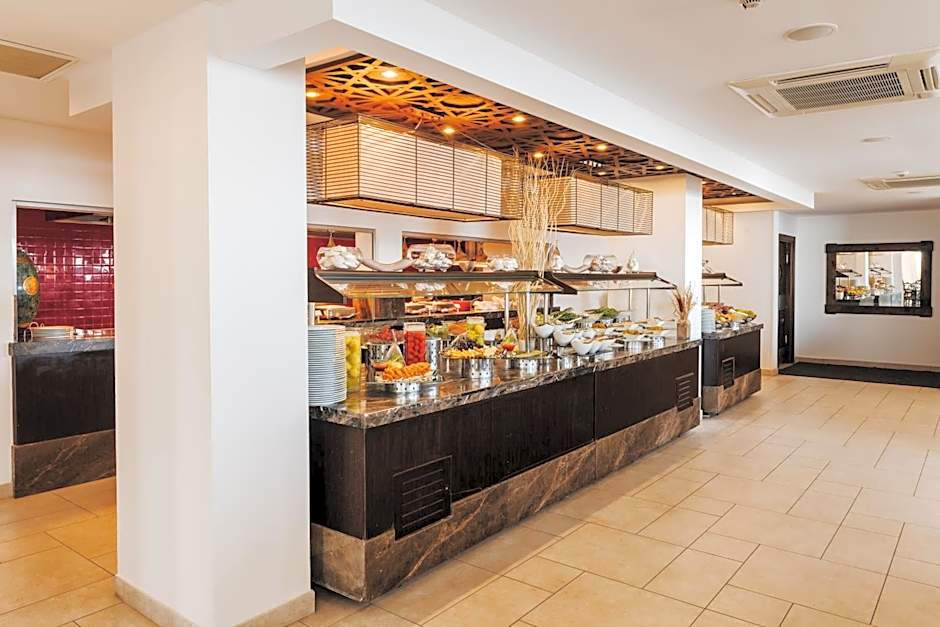 Arkin Palm Beach Hotel