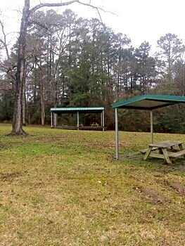 Whispering Creek Lodging & RV Resort