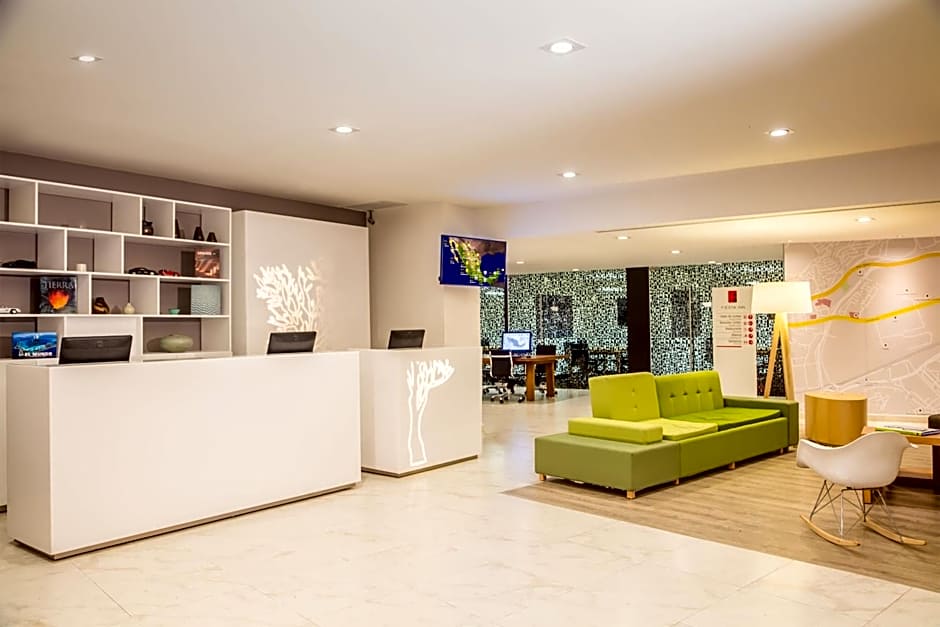 Fiesta Inn Express Perinorte