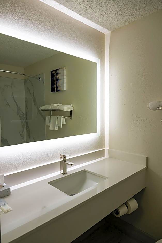 Baymont by Wyndham Greensboro/Coliseum