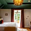 Coach & Horses Hotel
