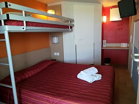 Triple Room - 3 Single Beds