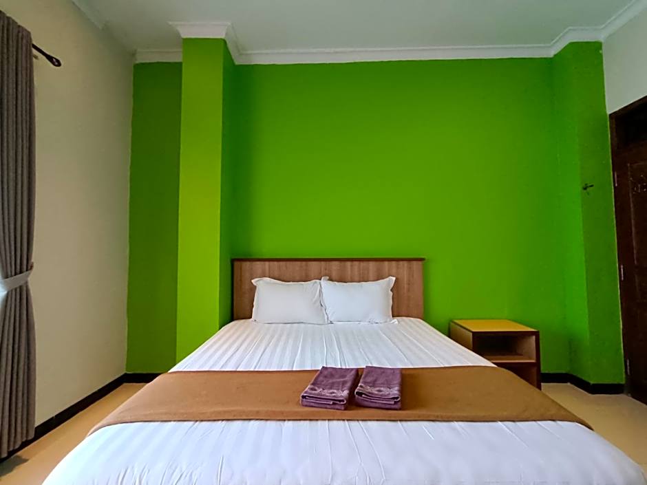 The Cabin Hotel Ngupasan