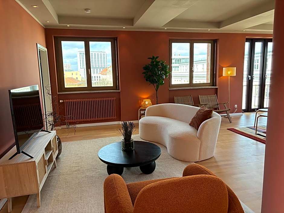 The Charming by Curt Suites