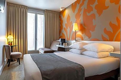 Superior Double Room with Balcony