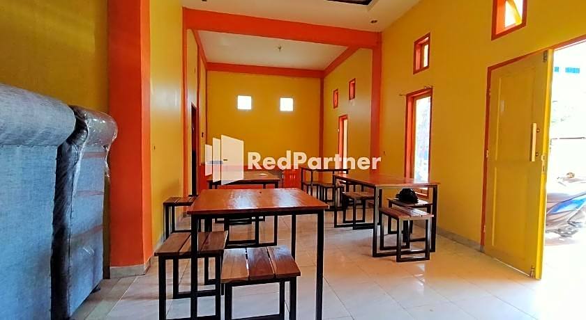 Hotel Hing Amimah near Bau Bau Port RedPartner