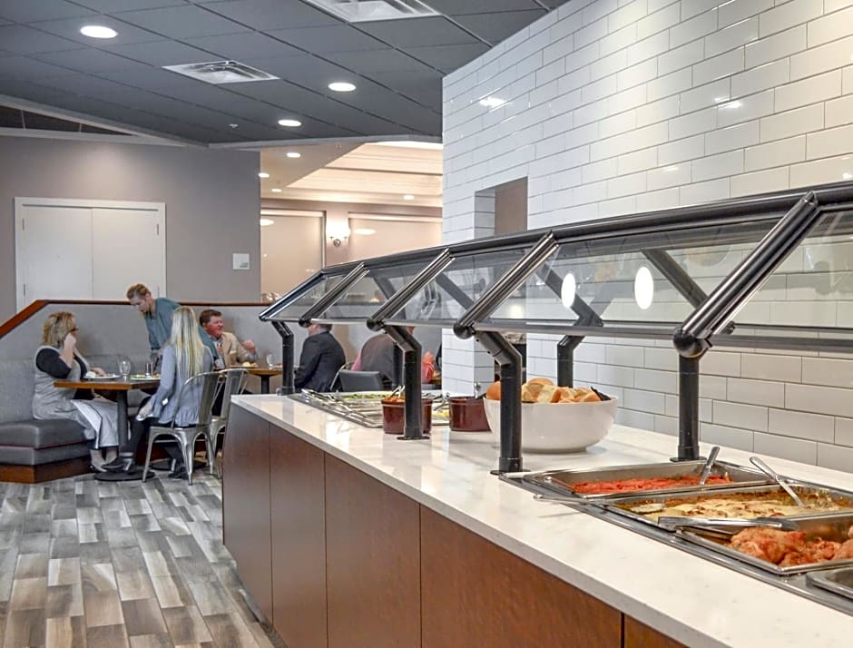 Holiday Inn Fargo, an IHG Hotel