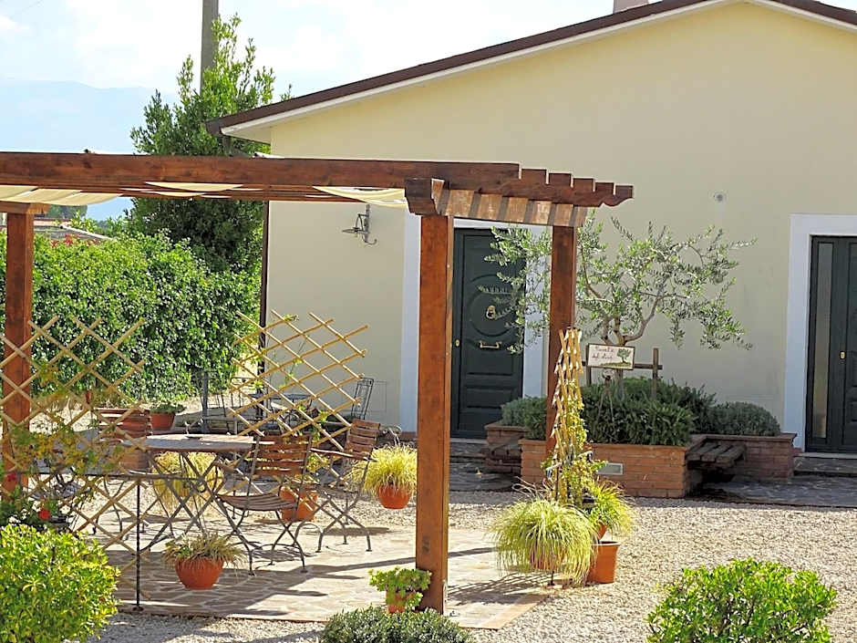 Residence Terra Dei Santi Country House