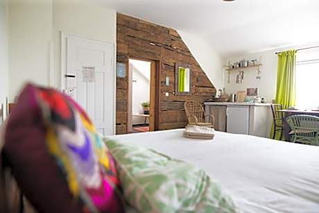 Double or Twin Room with Shower