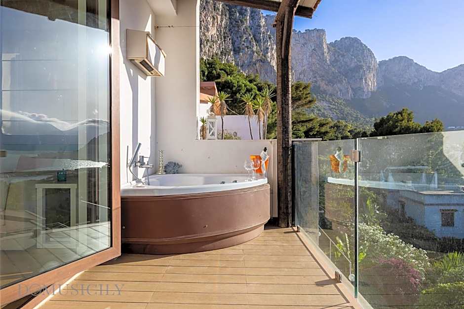 Villa Maurino by DomuSicily