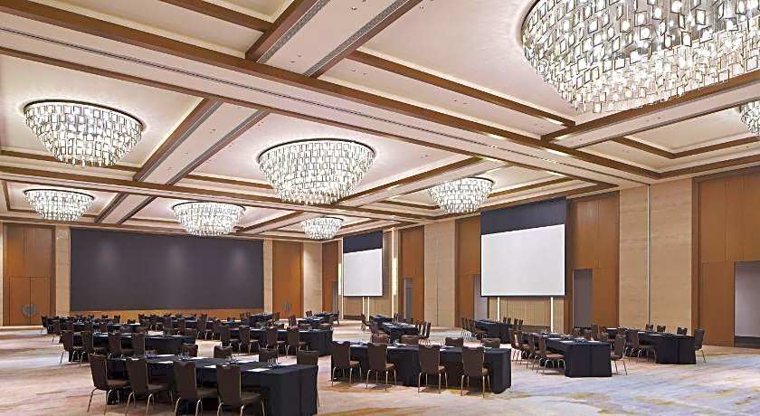 Sheraton Yunfu Xinxing Hotel