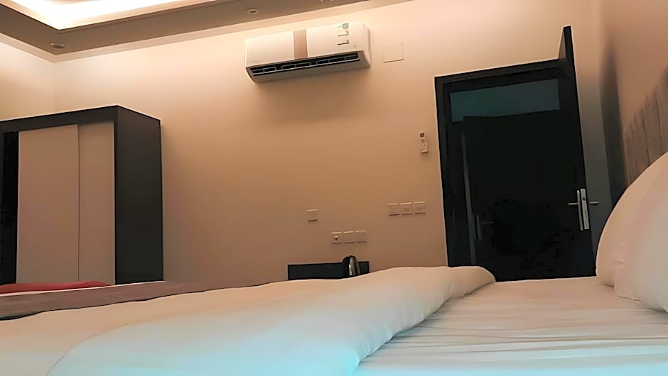 Golden Gewan Hotel