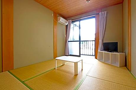 Economy Japanese-Style Room