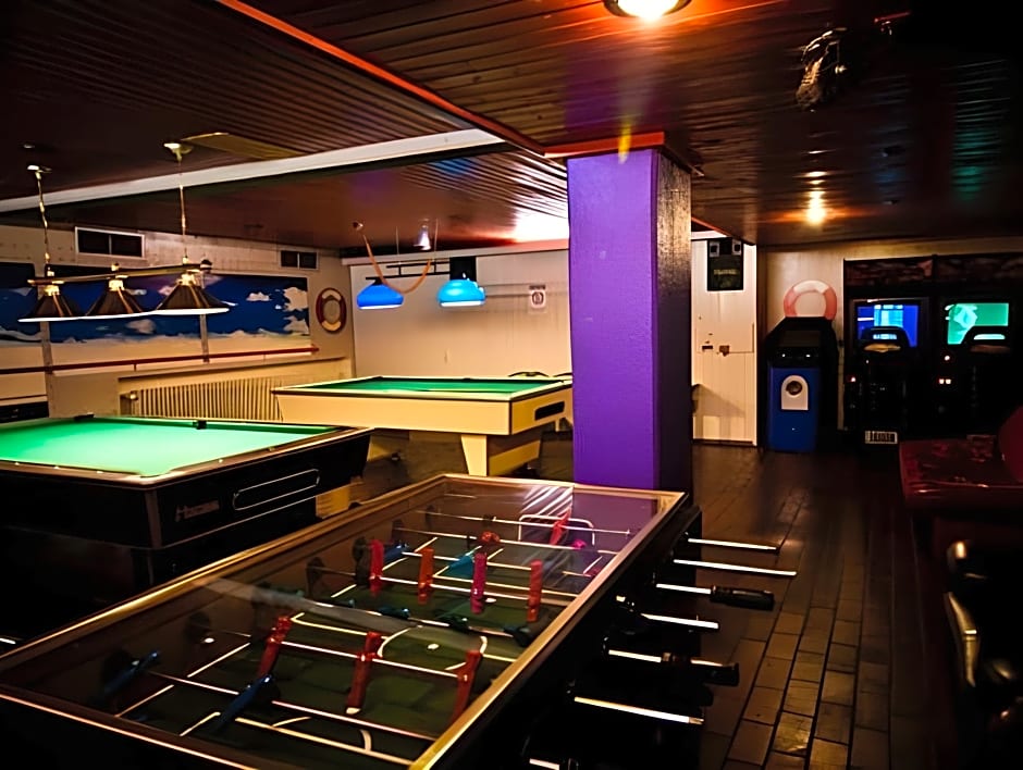 Haus International Hostel