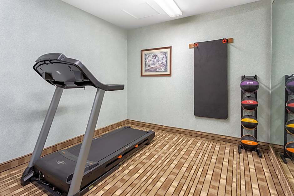 Baymont by Wyndham Queensbury/Lake George