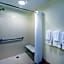 Holiday Inn Express Hotel & Suites-North East By IHG