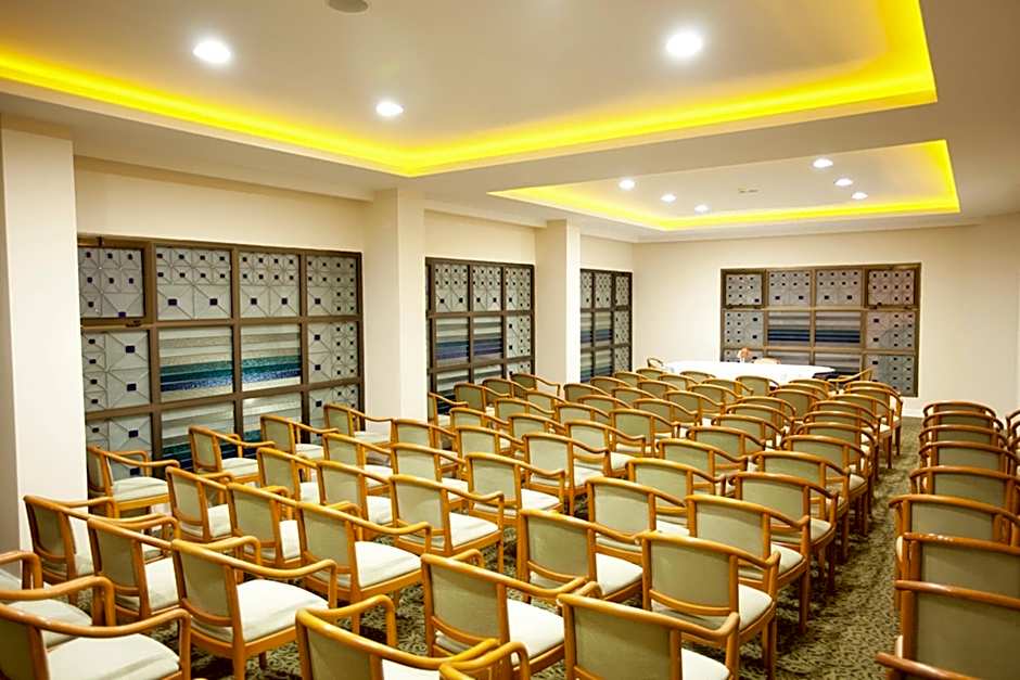 Marbel Hotel by PalmWings