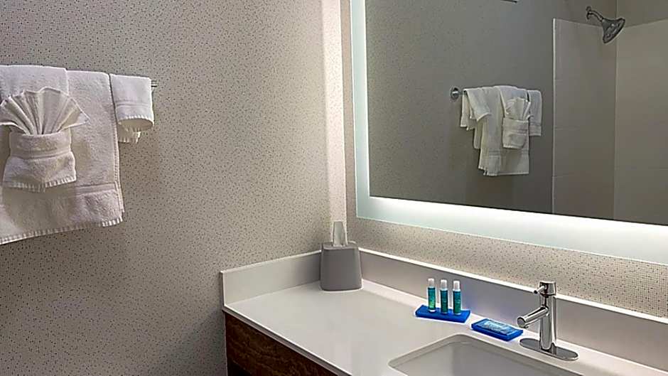 Holiday Inn Express & Suites Reidsville By IHG