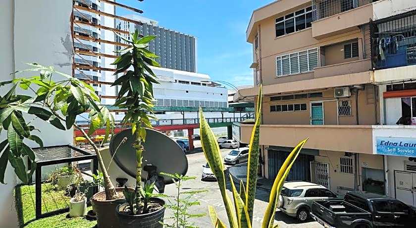 H2 Segama Backpackers