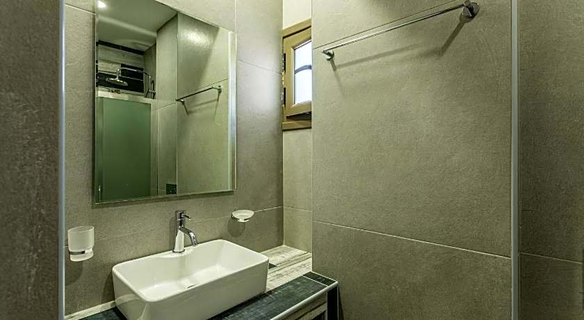 Lefkis apartments & studios