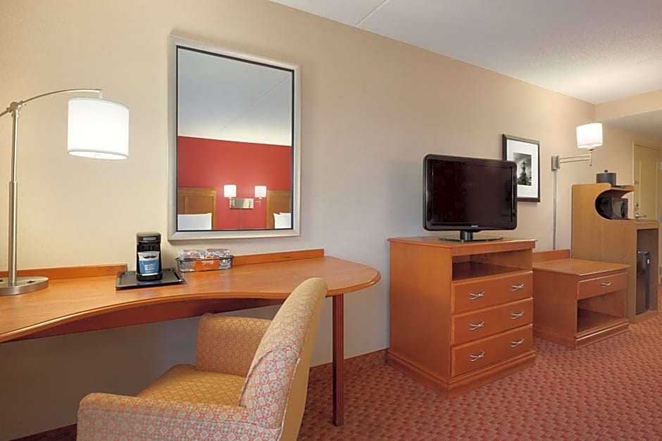 Hampton Inn By Hilton And Suites East Hartford