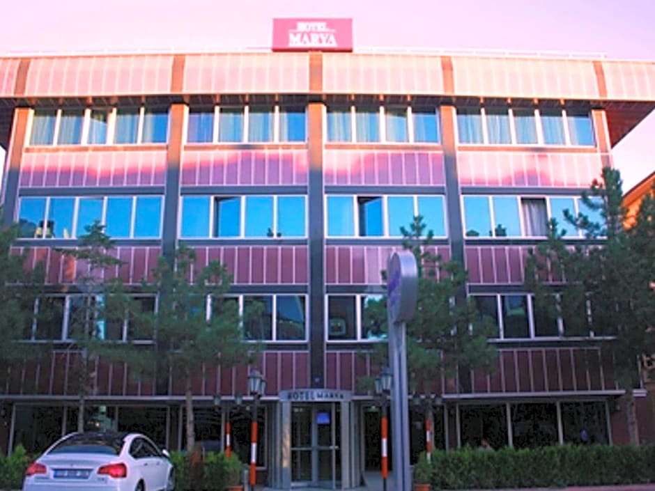 Marya Hotel