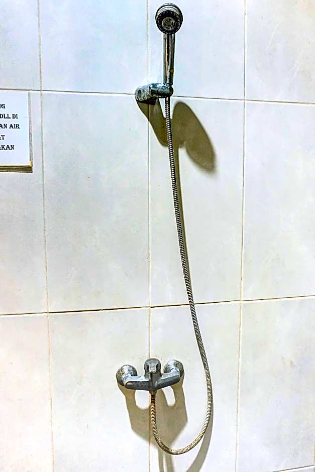 Hotel O Kos'ta Homestay Makassar