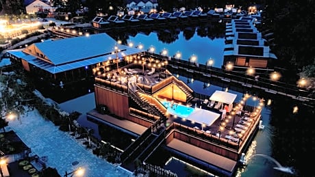 Western Camp Resort